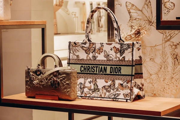 【品川区 大井・大井町でDior（ディオール）を高価買取】信頼の買取つむぎにお任せください！！【買取 ディオール】