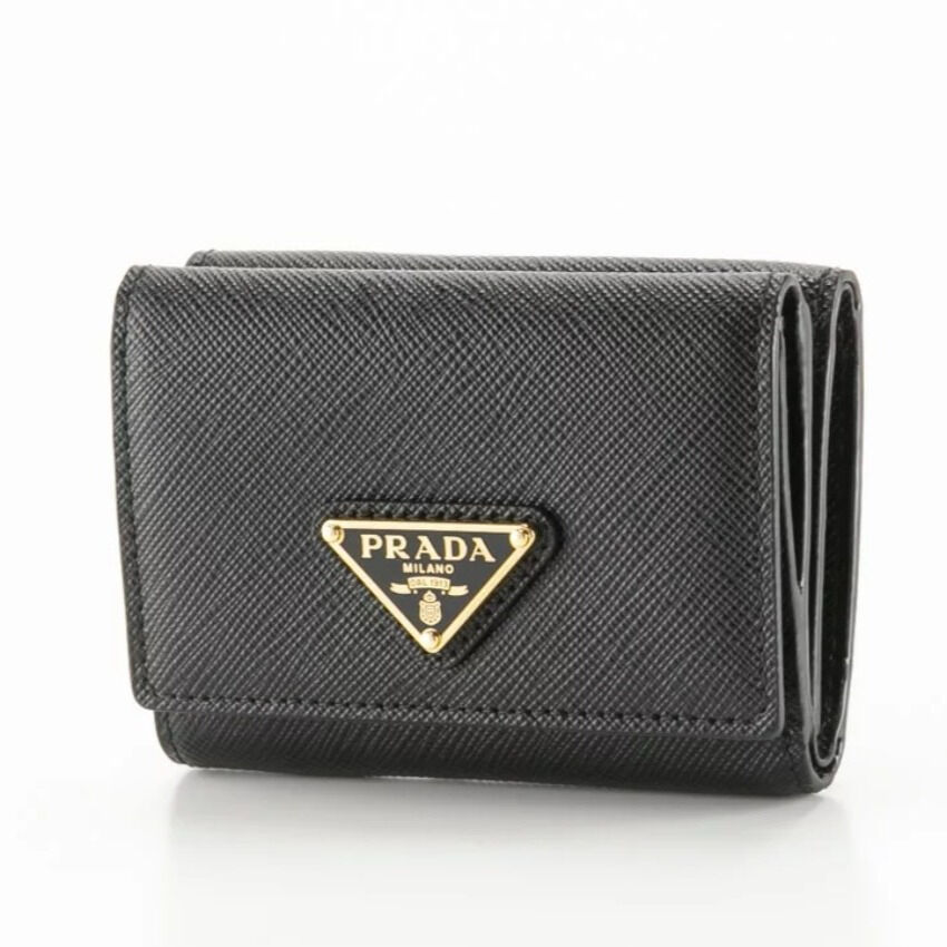 買取つむぎ大井町店および行徳店では、現在「PRADA高価買取