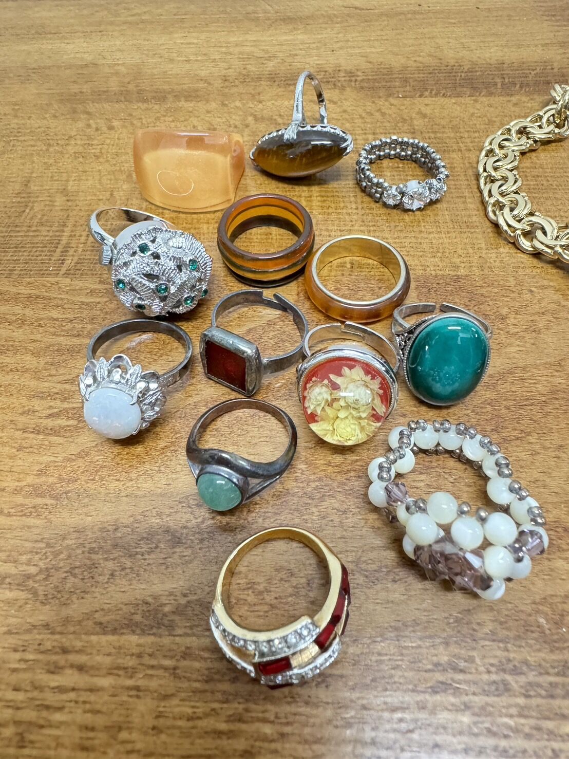 【買取つむぎ大井町店｜品川区 大井町・青物横丁・西大井エリア】 メッキアクセサリーも買取しております！一点からでも大歓迎です！